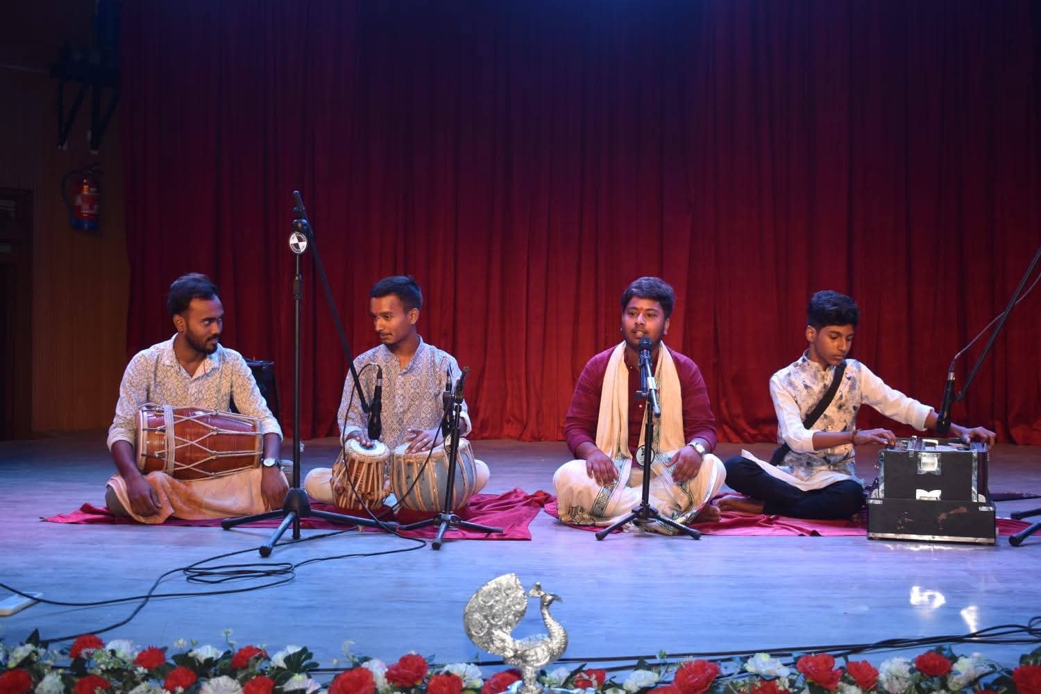 भागलपुर जिला स्थापना दिवस: सांस्कृतिक कार्यक्रमों में दिखी प्रतिभाओं की चमक, विजेताओं को किया गया सम्मानित