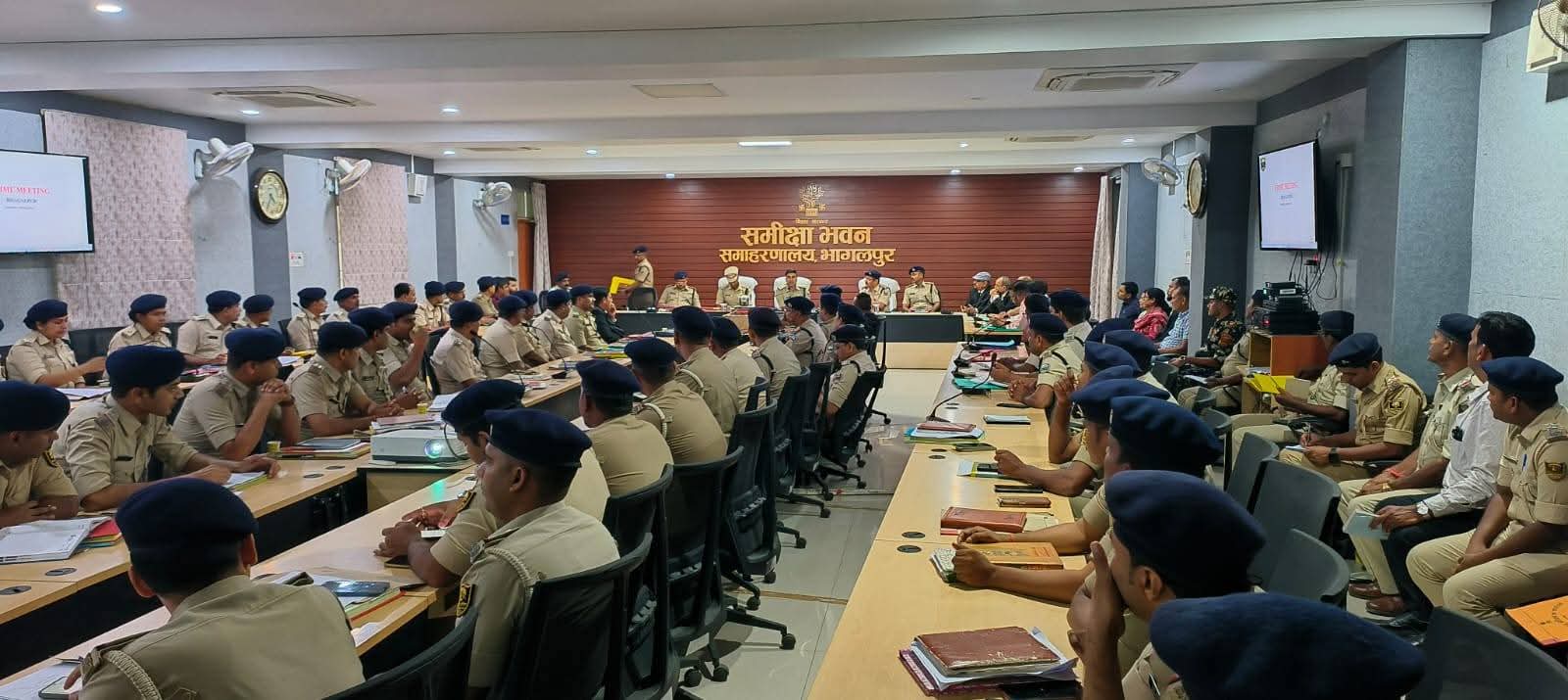 भागलपुर में मासिक क्राइम मीटिंग, अपराध नियंत्रण को लेकर सख्त निर्देश