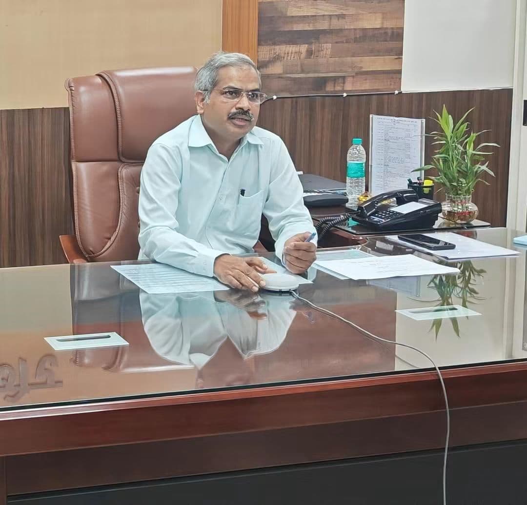 दुर्गा पूजा को लेकर प्रशासन अलर्ट, आयुक्त ने दिए सुरक्षा और विधि-व्यवस्था के सख्त निर्देश